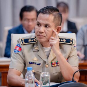 លោក ផែង វណ្ណៈ ចេញមុខបញ្ជាក់៖ លោកឧត្ដមសេនីយ៍ទោ ឈឿន ប៊ុនឆន មិនមានការពាក់ព័ន្ធនឹងរឿងលុយ ១ម៉ឺនដុល្លារនោះទេ