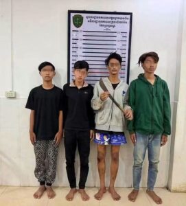 កម្លាំងអធិការដ្ឋាននគរបាលក្រុងប៉ោយប៉ែត បង្ក្រាបក្រុមចោរកាប់ប្លន់ម៉ូតូយ៉ាងសកម្មចំនួន ៤នាក់ ដោយមានវត្តមាន ឯកឧត្តមបណ្ឌិត ប៉ាន់ខែម ប៊ុនថន ចូលរួមទប់ស្កាត់